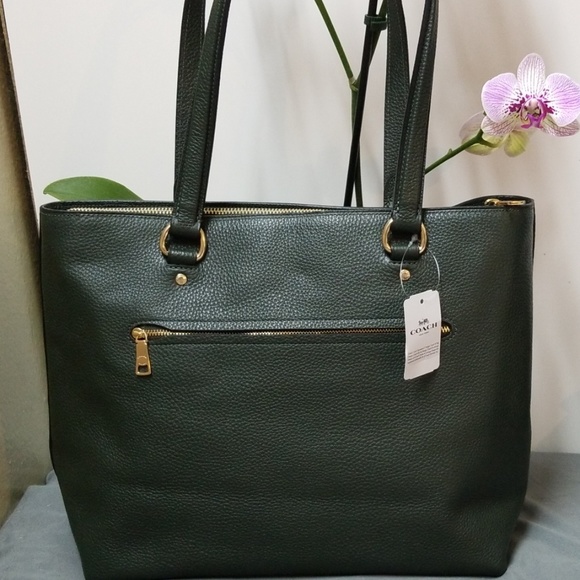 ♠️🔥 SALE  NWT Coach Shoulder bag - Picture 3 of 8